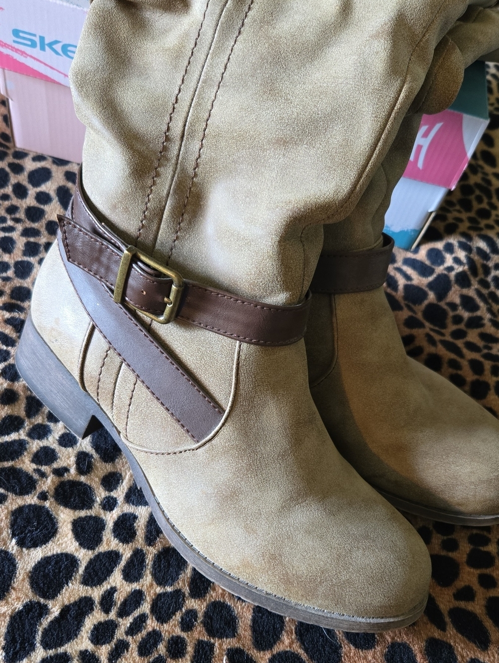 Women’s Taupe Mid-Calf Buckle Boots with Brown Trim